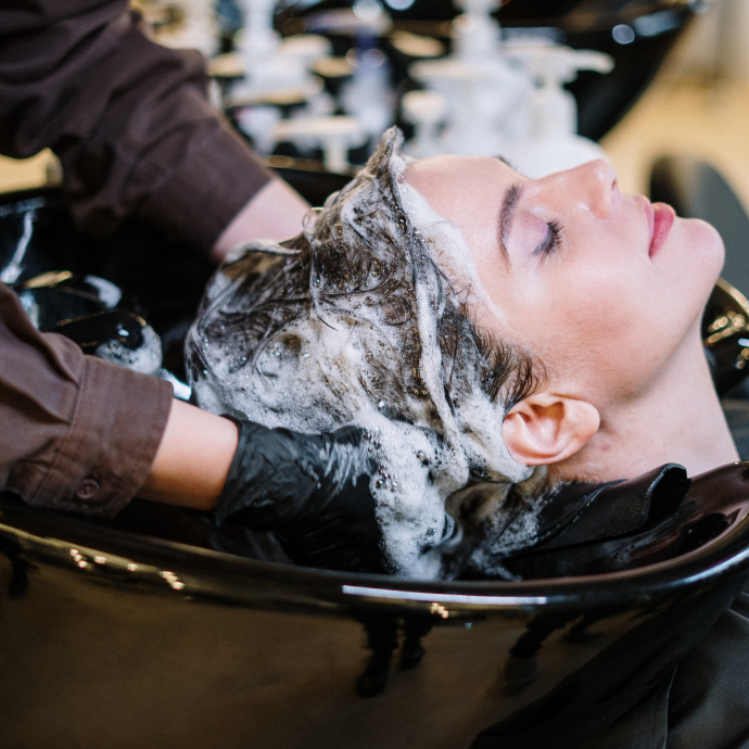 Lavage de cheveux